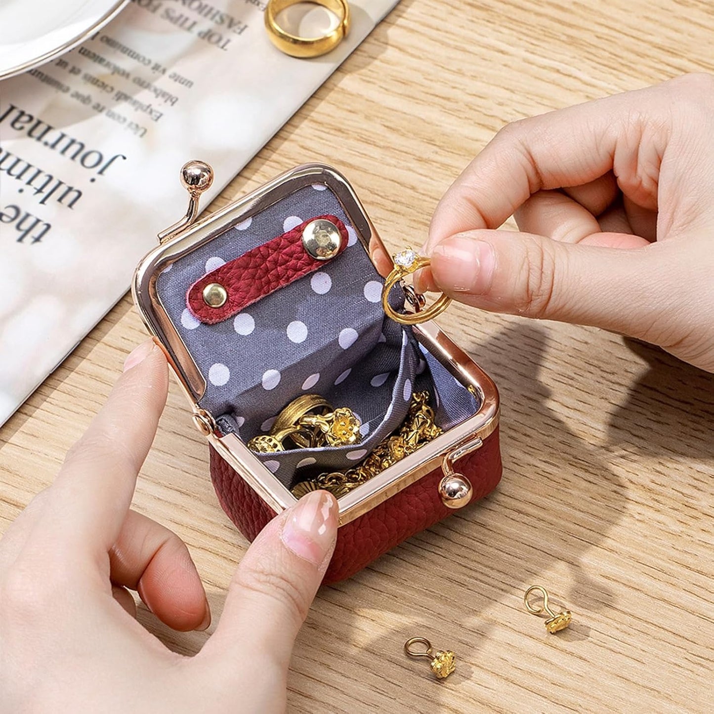 Vintage-Inspired Leather Jewelry Box™