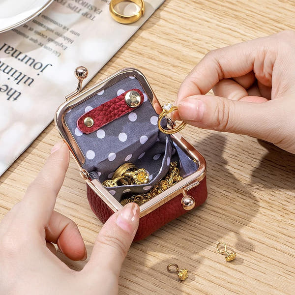 Vintage-Inspired Leather Jewelry Box™