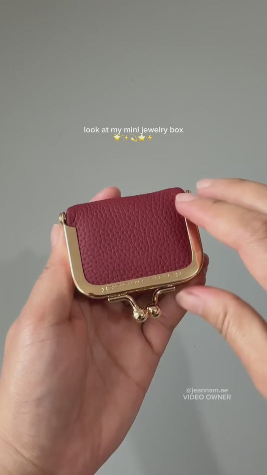 Vintage-Inspired Leather Jewelry Box™